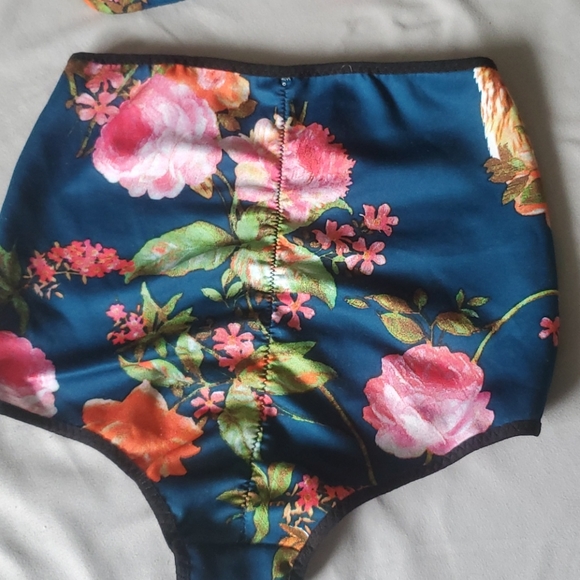 High waisted bikini - Picture 3 of 7